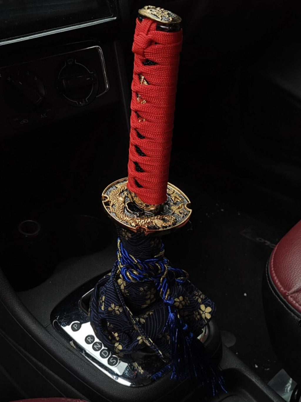 Car modified samurai gear head